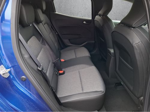 https://csb-strapi-files.fsn1.your-objectstorage.com/inventory-cars/images/d53654aad0727f38dc2ed3ab43dd9e77604cf8f6/18_500_9420.jpg