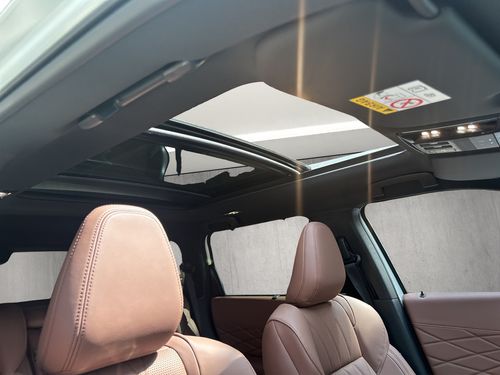 https://csb-strapi-files.fsn1.your-objectstorage.com/inventory-cars/images/d5c5a1c6a5b4963fc9104a0a910fd12e23794718/21_500_2592.jpg
