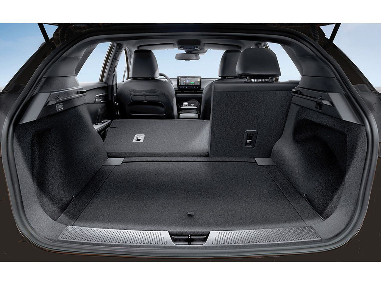 https://csb-strapi-files.fsn1.your-objectstorage.com/inventory-cars/images/d6099456757fa7bf1a3bdd85d680505174430883/10_1280_2899.jpg