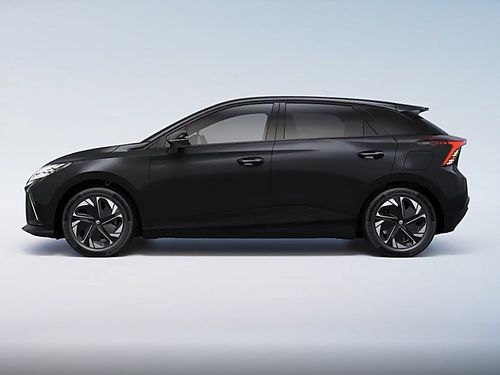 https://csb-strapi-files.fsn1.your-objectstorage.com/inventory-cars/images/d6099456757fa7bf1a3bdd85d680505174430883/4_500_4282.jpg