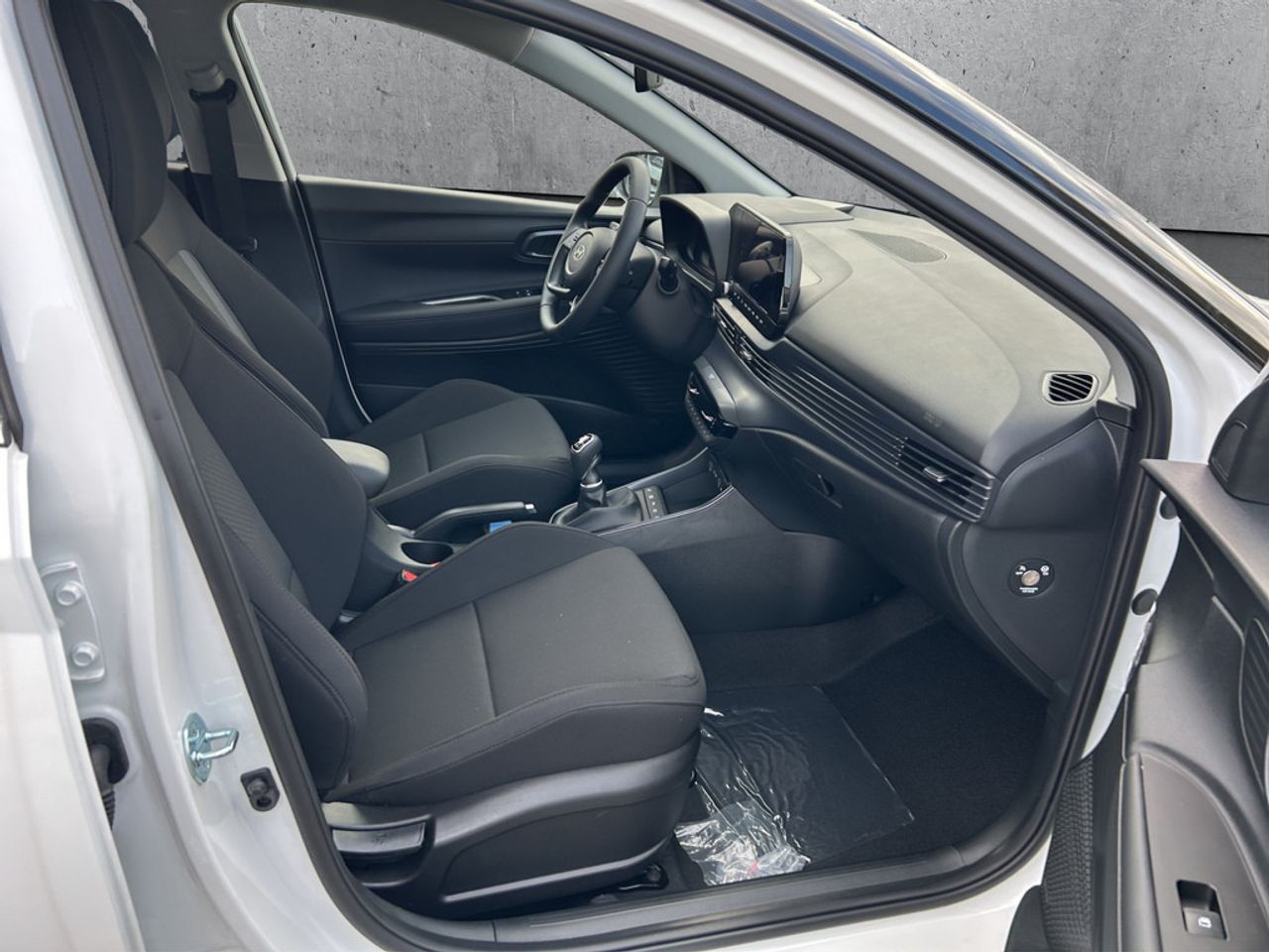 https://csb-strapi-files.fsn1.your-objectstorage.com/inventory-cars/images/d66825a10d7106fe81de811d5926515021adcf67/20_1280_8154.jpg