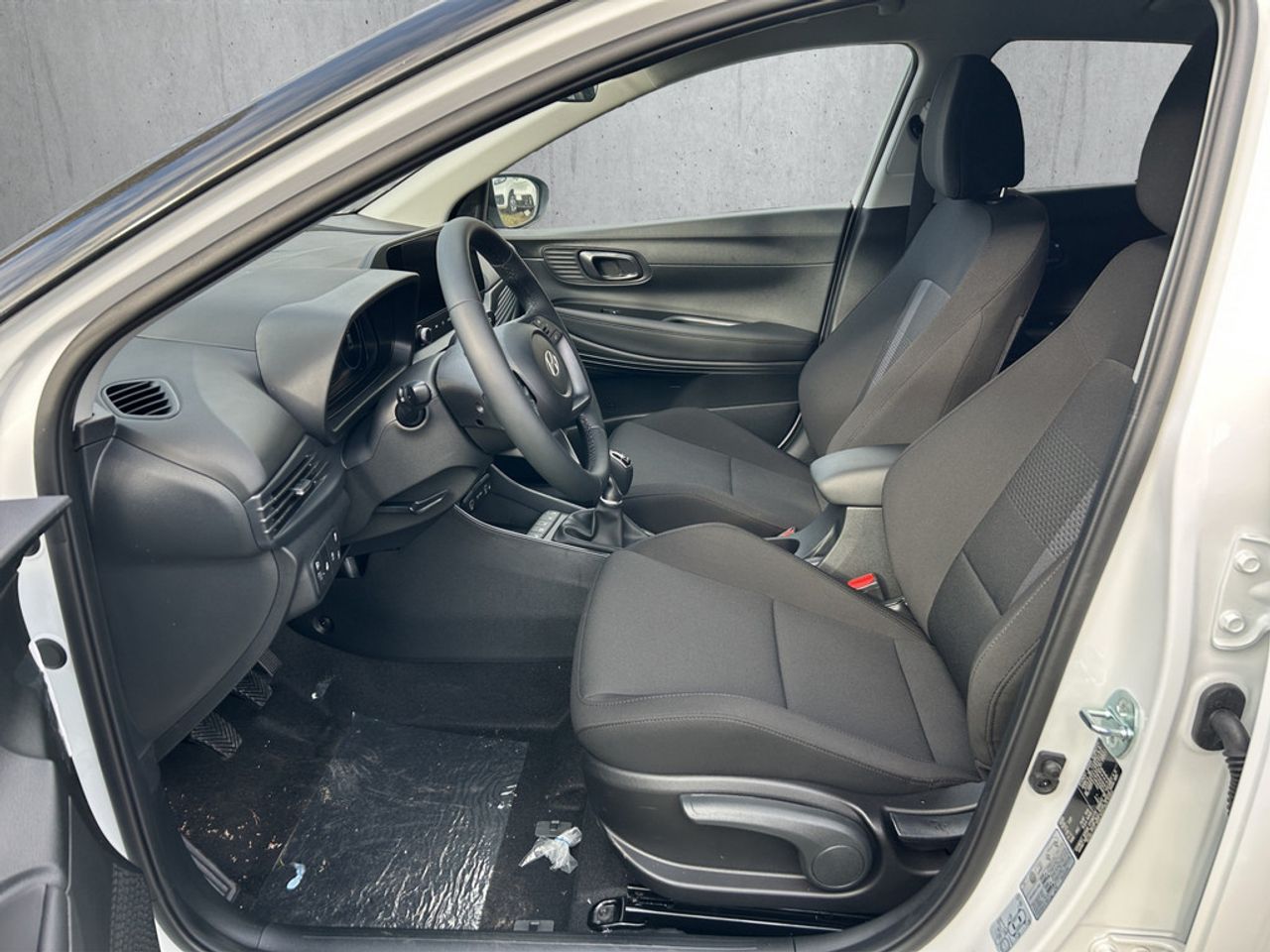 https://csb-strapi-files.fsn1.your-objectstorage.com/inventory-cars/images/d66825a10d7106fe81de811d5926515021adcf67/9_1280_4083.jpg