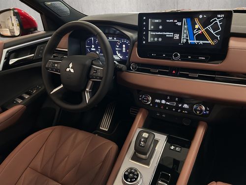 https://csb-strapi-files.fsn1.your-objectstorage.com/inventory-cars/images/d76816606f4d7312c502b4c35871da06c327eb7a/16_500_2308.jpg