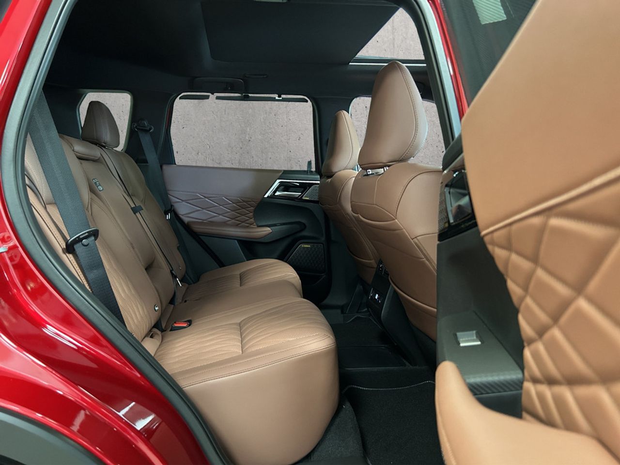 https://csb-strapi-files.fsn1.your-objectstorage.com/inventory-cars/images/d76816606f4d7312c502b4c35871da06c327eb7a/18_1280_6087.jpg