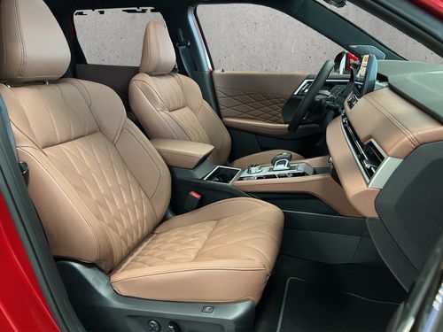 https://csb-strapi-files.fsn1.your-objectstorage.com/inventory-cars/images/d76816606f4d7312c502b4c35871da06c327eb7a/19_500_6776.jpg