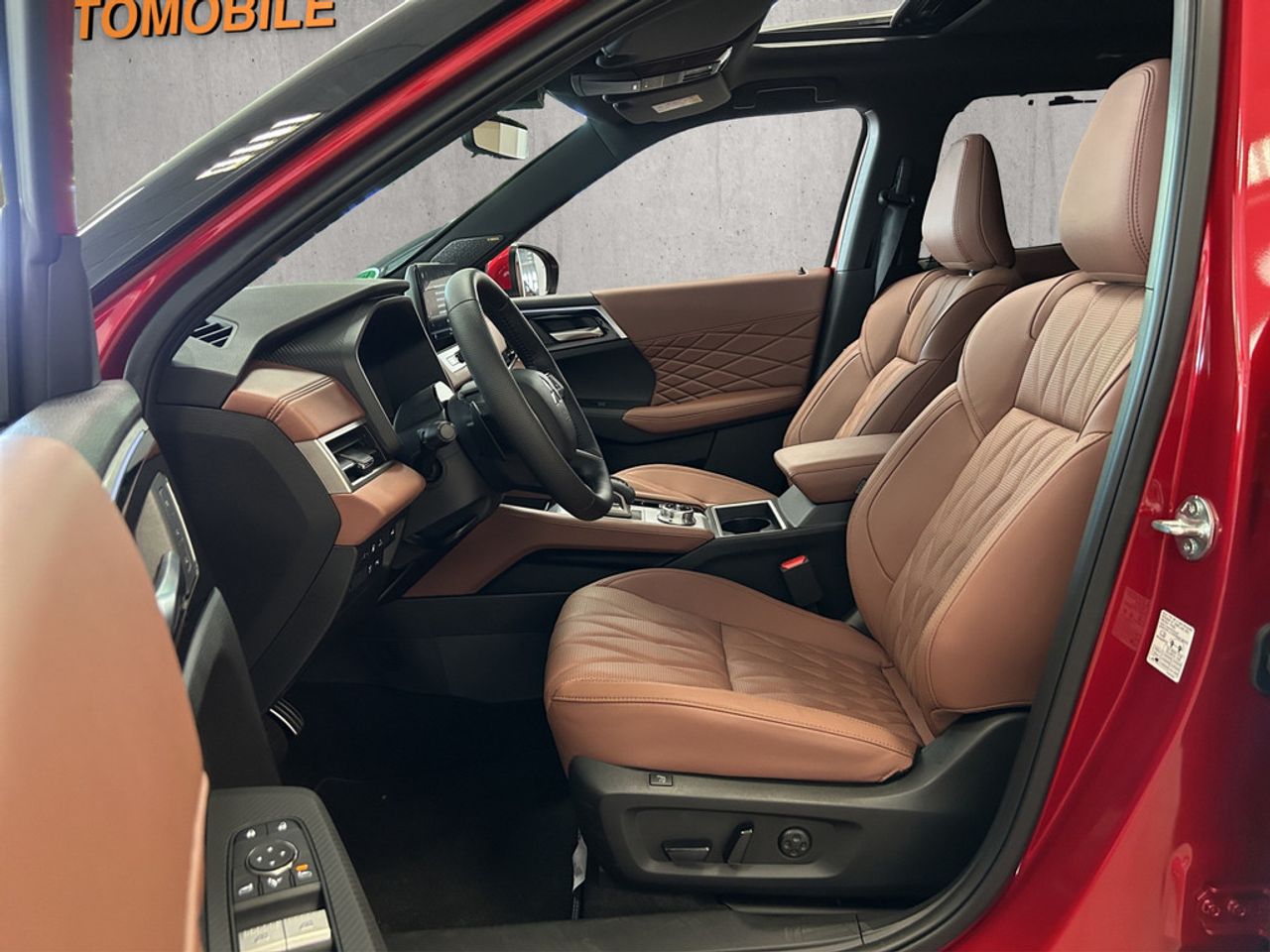 https://csb-strapi-files.fsn1.your-objectstorage.com/inventory-cars/images/d76816606f4d7312c502b4c35871da06c327eb7a/9_1280_9867.jpg