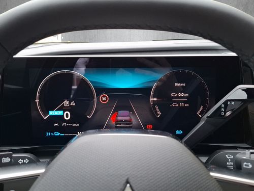 https://csb-strapi-files.fsn1.your-objectstorage.com/inventory-cars/images/da2f2ab4e22fd29db969b68320a4dd0aff86f7ae/11_500_1337.jpg