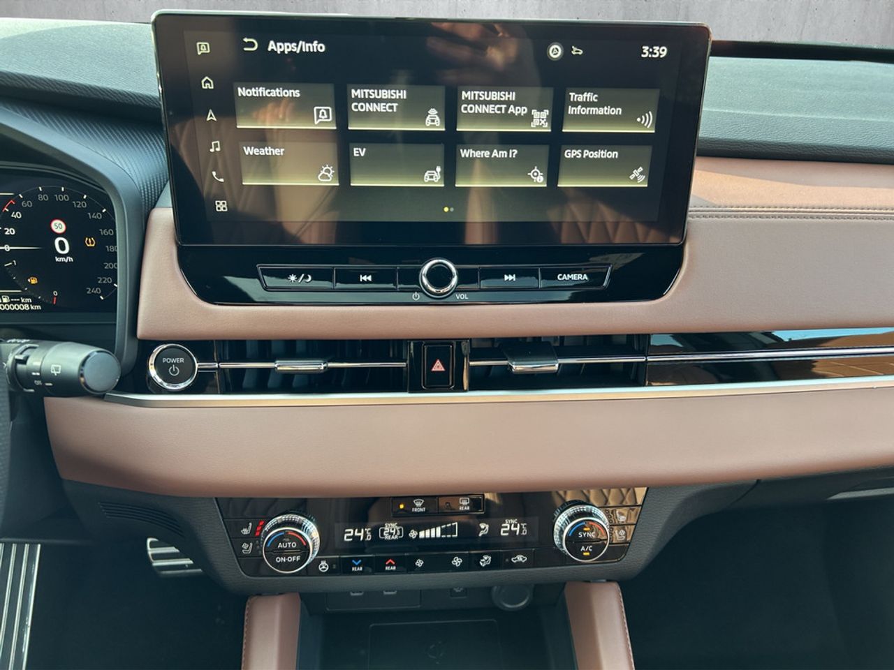 https://csb-strapi-files.fsn1.your-objectstorage.com/inventory-cars/images/da7a3494753ad1dde3005cc49762075fd32ee930/15_1280_8157.jpg