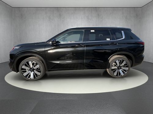 https://csb-strapi-files.fsn1.your-objectstorage.com/inventory-cars/images/da7a3494753ad1dde3005cc49762075fd32ee930/1_500_9593.jpg