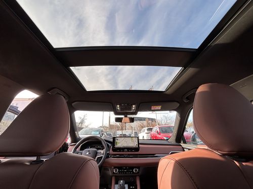 https://csb-strapi-files.fsn1.your-objectstorage.com/inventory-cars/images/da7a3494753ad1dde3005cc49762075fd32ee930/22_500_5156.jpg