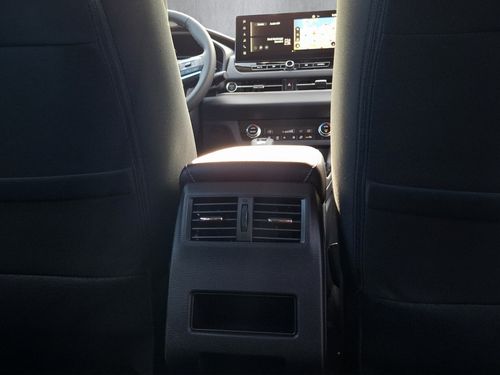 https://csb-strapi-files.fsn1.your-objectstorage.com/inventory-cars/images/dacdc8b2c9d02d8aa10165a2134bf544b5a71ac9/20_500_7157.jpg