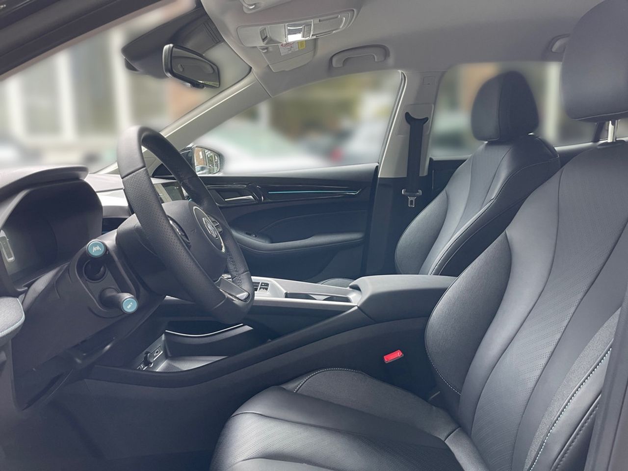https://csb-strapi-files.fsn1.your-objectstorage.com/inventory-cars/images/daed2313e6ed689eaf8e6cd8c3abf2406cf4204b/6_1280_2578.jpg