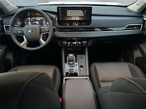 https://csb-strapi-files.fsn1.your-objectstorage.com/inventory-cars/images/daf66a9334ad2ae4150fdbdf7381c76097e11380/15_500_2508.jpg