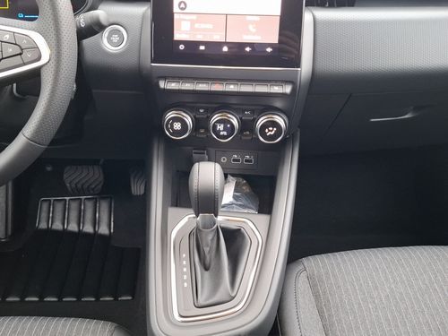 https://csb-strapi-files.fsn1.your-objectstorage.com/inventory-cars/images/db00d2dd53cfc104a84eede61e8607949f202e6b/16_500_8772.jpg