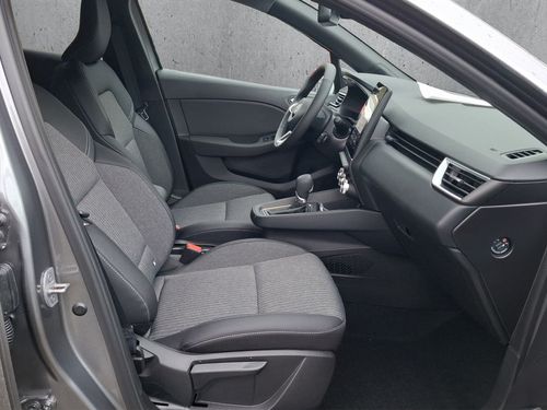 https://csb-strapi-files.fsn1.your-objectstorage.com/inventory-cars/images/db00d2dd53cfc104a84eede61e8607949f202e6b/19_500_6850.jpg