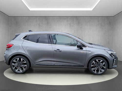 https://csb-strapi-files.fsn1.your-objectstorage.com/inventory-cars/images/db00d2dd53cfc104a84eede61e8607949f202e6b/7_500_2489.jpg