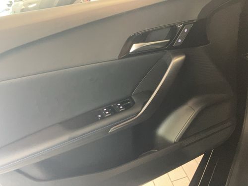 https://csb-strapi-files.fsn1.your-objectstorage.com/inventory-cars/images/db0c0e3af1f906e1f3e3bea7645f715ce26272d8/13_500_2389.jpg