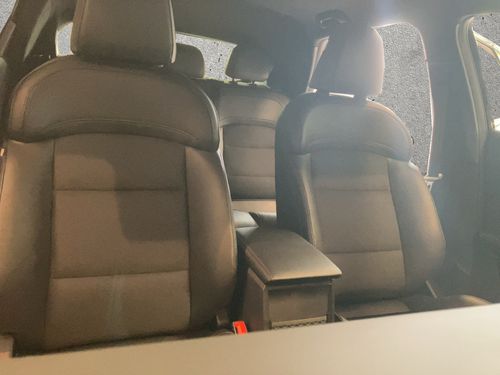 https://csb-strapi-files.fsn1.your-objectstorage.com/inventory-cars/images/db0c0e3af1f906e1f3e3bea7645f715ce26272d8/18_500_8585.jpg