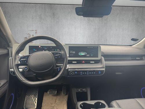 https://csb-strapi-files.fsn1.your-objectstorage.com/inventory-cars/images/db7ba180e69df7133767f39b8816d8d0f7d2f0c3/16_500_8876.jpg