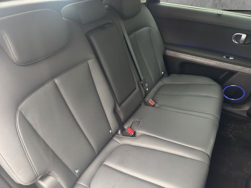 https://csb-strapi-files.fsn1.your-objectstorage.com/inventory-cars/images/db7ba180e69df7133767f39b8816d8d0f7d2f0c3/19_500_1688.jpg