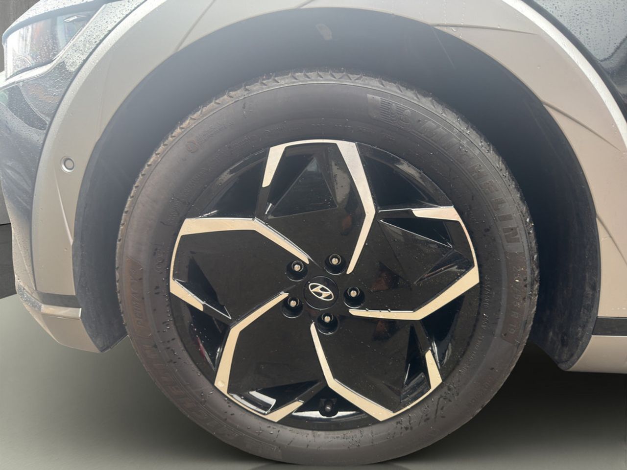 https://csb-strapi-files.fsn1.your-objectstorage.com/inventory-cars/images/db7ba180e69df7133767f39b8816d8d0f7d2f0c3/2_1280_2147.jpg
