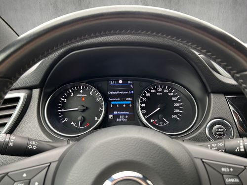 https://csb-strapi-files.fsn1.your-objectstorage.com/inventory-cars/images/db9fee4beba1222c8a44c52ad812f7b119a68c03/11_500_6399.jpg