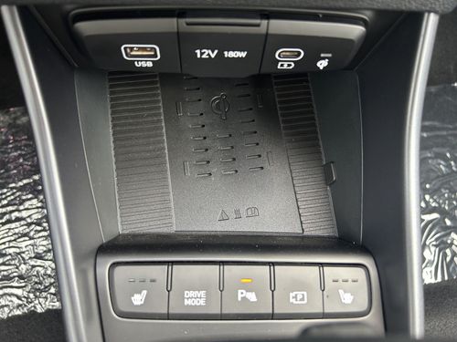 https://csb-strapi-files.fsn1.your-objectstorage.com/inventory-cars/images/dbe44ce821d1d34c8a2d8acacac16d75796dc6ec/17_500_5349.jpg
