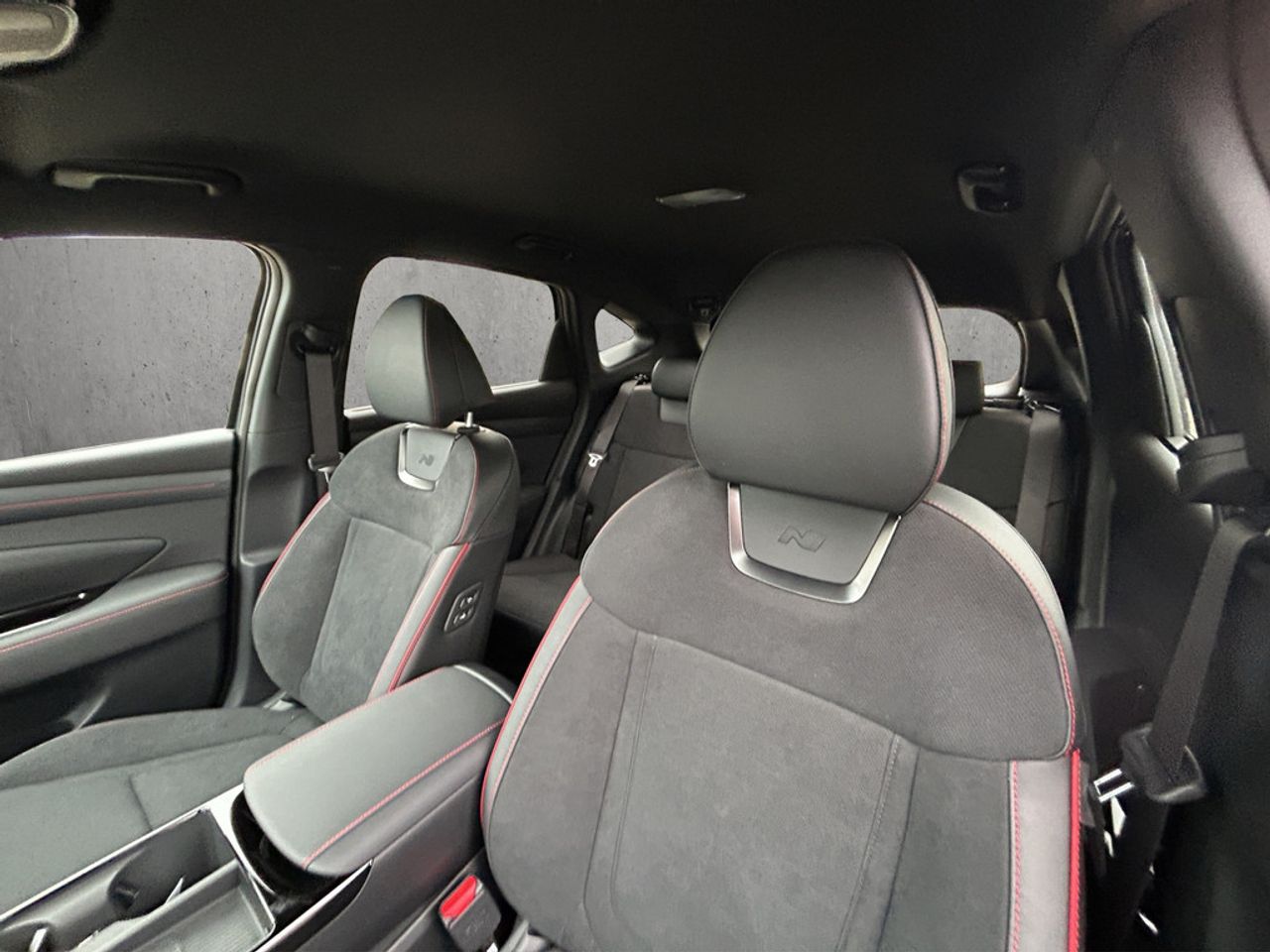 https://csb-strapi-files.fsn1.your-objectstorage.com/inventory-cars/images/dcbf65cceb3b20961a46ff8de64811bebedd7ed5/12_1280_8880.jpg