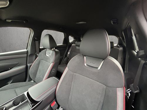 https://csb-strapi-files.fsn1.your-objectstorage.com/inventory-cars/images/dcbf65cceb3b20961a46ff8de64811bebedd7ed5/12_500_6465.jpg