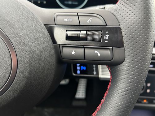 https://csb-strapi-files.fsn1.your-objectstorage.com/inventory-cars/images/dcbf65cceb3b20961a46ff8de64811bebedd7ed5/22_500_7348.jpg
