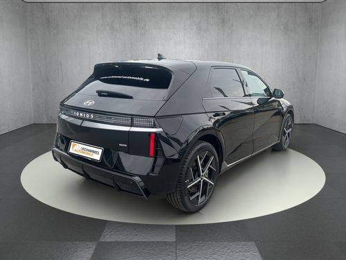 https://csb-strapi-files.fsn1.your-objectstorage.com/inventory-cars/images/dd94f4ab6c6aa3fa8d647555326599b6f7fa294f/4_500_7972.jpg