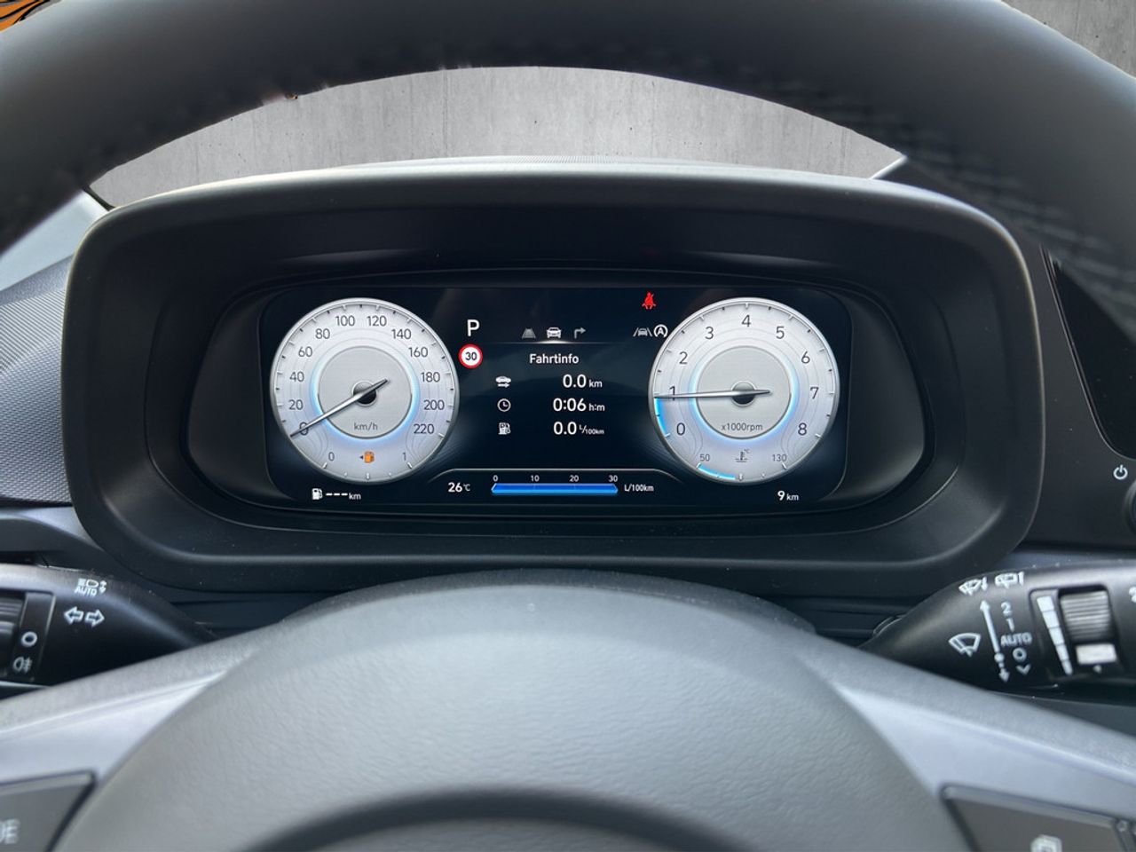 https://csb-strapi-files.fsn1.your-objectstorage.com/inventory-cars/images/de4360ffef2fcd746d889f34fa8006afb7ab5a9a/11_1280_5326.jpg