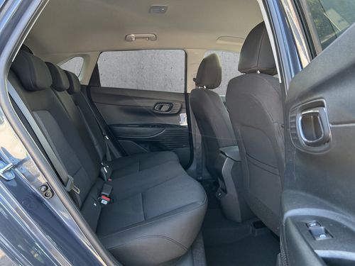 https://csb-strapi-files.fsn1.your-objectstorage.com/inventory-cars/images/de4360ffef2fcd746d889f34fa8006afb7ab5a9a/18_500_2096.jpg