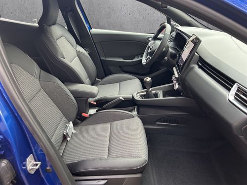 https://csb-strapi-files.fsn1.your-objectstorage.com/inventory-cars/images/df5262aa019e368ce70100ab73e2d96cd5d7b726/20_500_8632.jpg