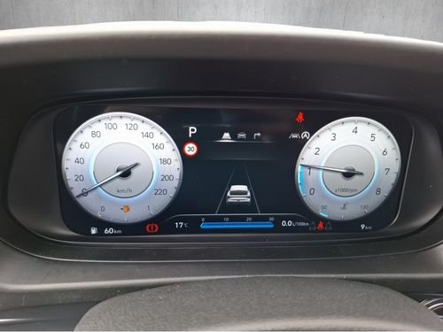 https://csb-strapi-files.fsn1.your-objectstorage.com/inventory-cars/images/df885d797be2b832691759a8dc04ae8140e77c23/11_500_5033.jpg