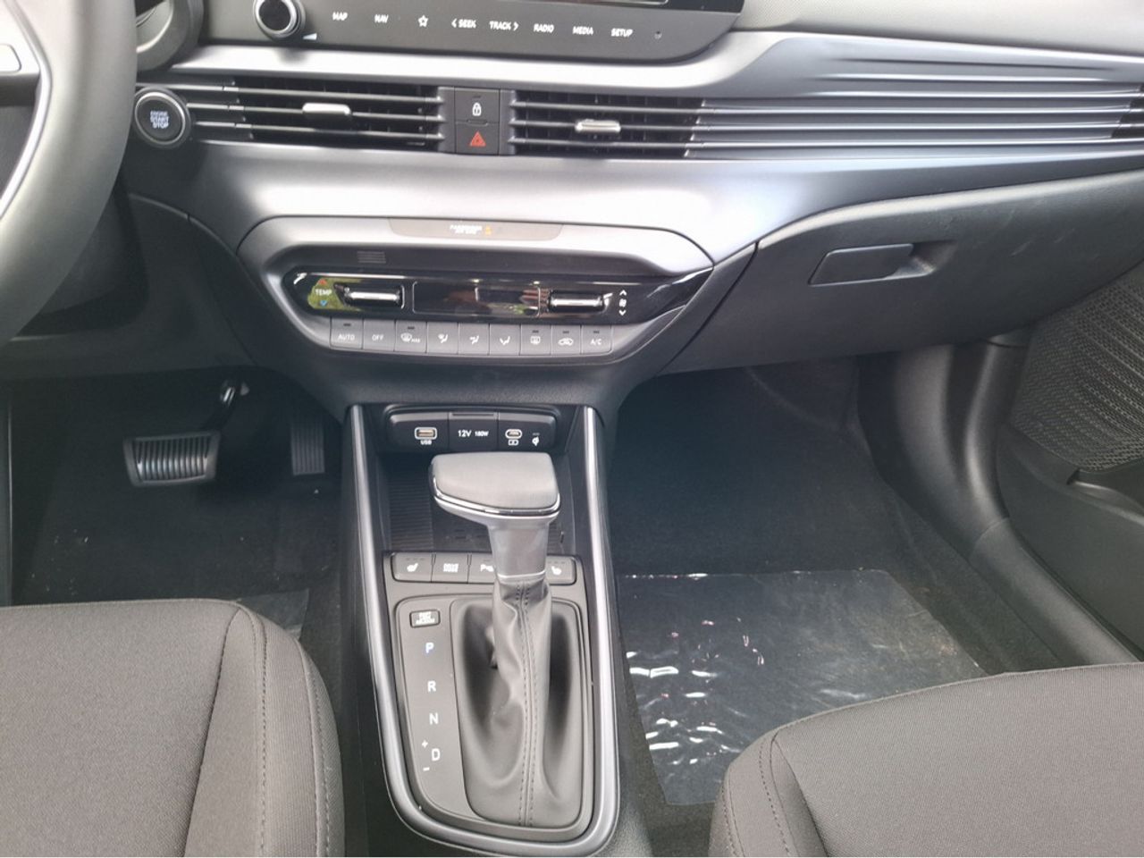 https://csb-strapi-files.fsn1.your-objectstorage.com/inventory-cars/images/df885d797be2b832691759a8dc04ae8140e77c23/17_1280_8289.jpg