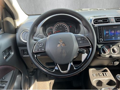 https://csb-strapi-files.fsn1.your-objectstorage.com/inventory-cars/images/df90bf60ab2c02cf023a17c70af55b96a1c367d5/10_500_5997.jpg