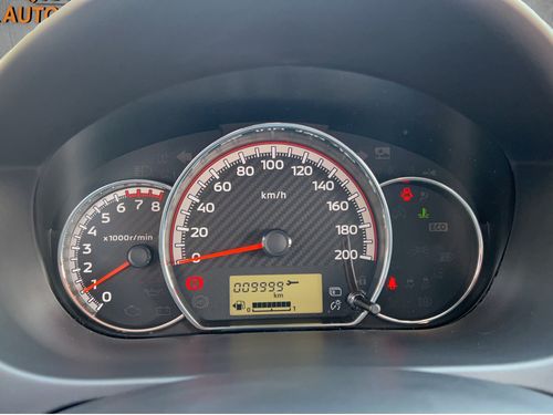 https://csb-strapi-files.fsn1.your-objectstorage.com/inventory-cars/images/df90bf60ab2c02cf023a17c70af55b96a1c367d5/11_500_2375.jpg