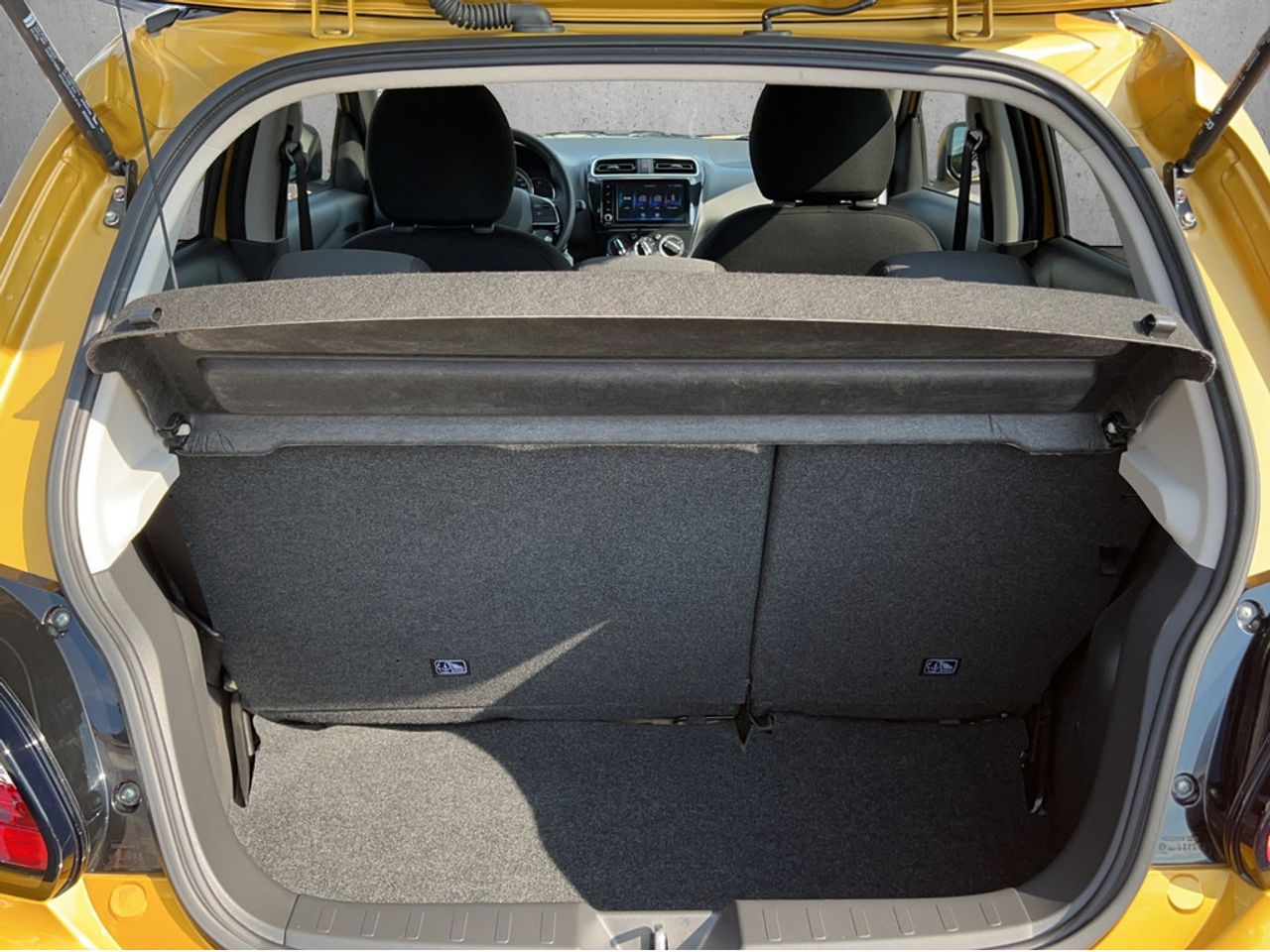https://csb-strapi-files.fsn1.your-objectstorage.com/inventory-cars/images/df90bf60ab2c02cf023a17c70af55b96a1c367d5/17_1280_2859.jpg