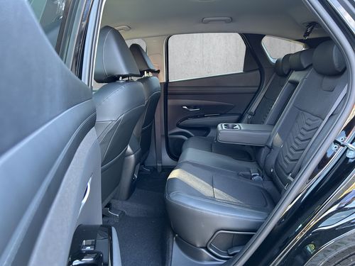 https://csb-strapi-files.fsn1.your-objectstorage.com/inventory-cars/images/df991ced311b656f62cc1f03b462615be89631a3/15_500_8883.jpg