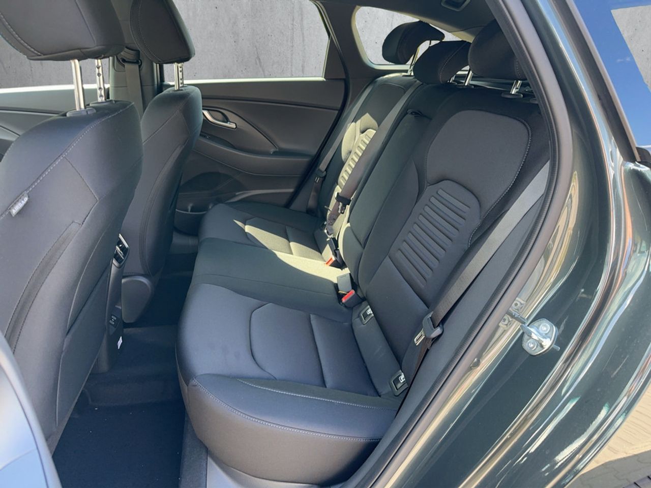 https://csb-strapi-files.fsn1.your-objectstorage.com/inventory-cars/images/e067fd5cbf24c7cb3d54c023c6da93fdd9e65a0b/15_1280_2617.jpg