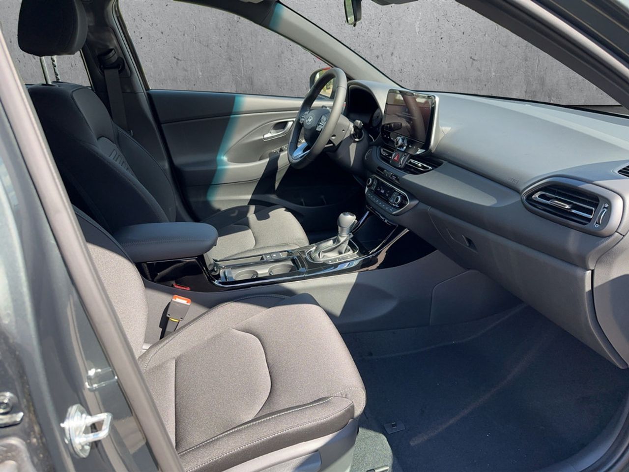 https://csb-strapi-files.fsn1.your-objectstorage.com/inventory-cars/images/e067fd5cbf24c7cb3d54c023c6da93fdd9e65a0b/20_1280_4846.jpg