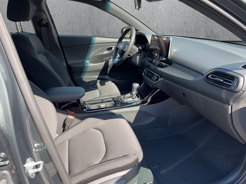 https://csb-strapi-files.fsn1.your-objectstorage.com/inventory-cars/images/e067fd5cbf24c7cb3d54c023c6da93fdd9e65a0b/20_500_1078.jpg
