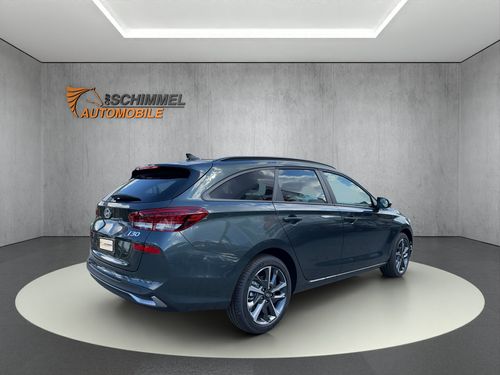 https://csb-strapi-files.fsn1.your-objectstorage.com/inventory-cars/images/e067fd5cbf24c7cb3d54c023c6da93fdd9e65a0b/6_500_9919.jpg