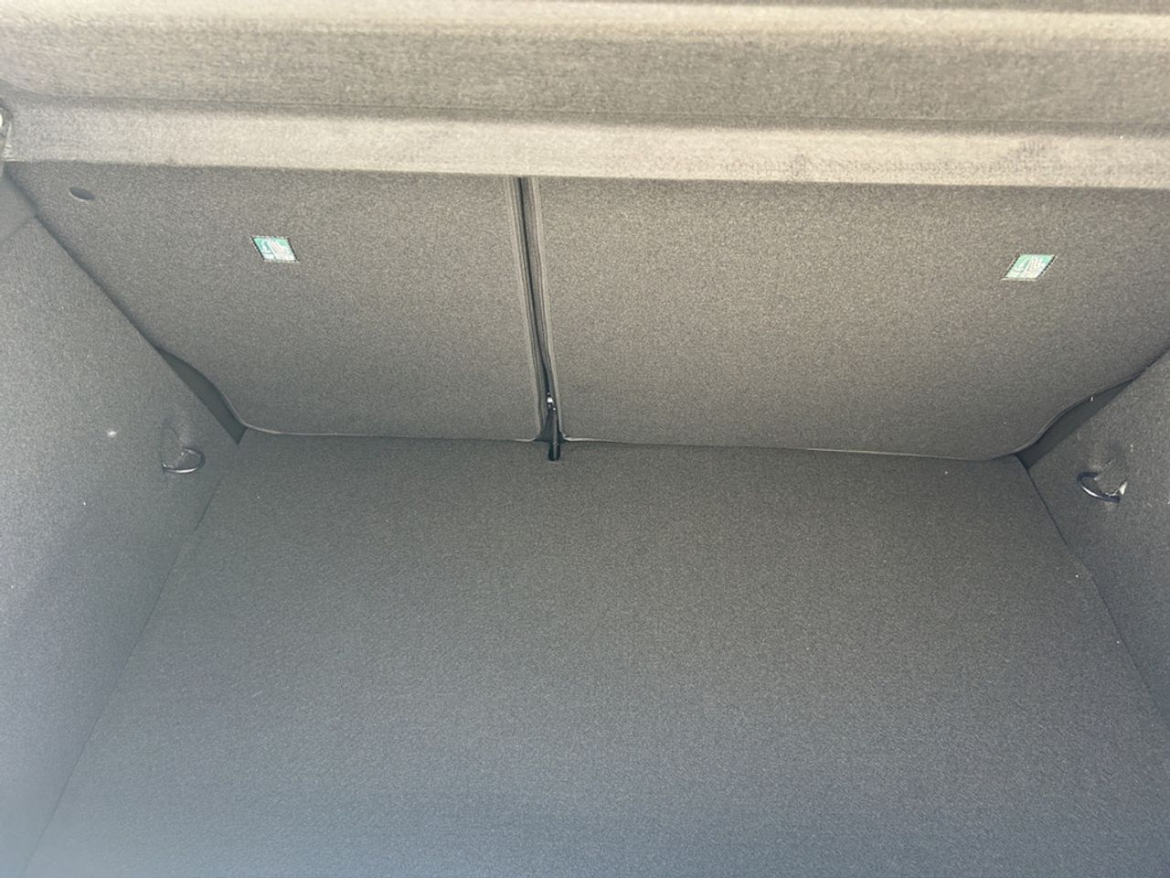 https://csb-strapi-files.fsn1.your-objectstorage.com/inventory-cars/images/e12ddf322cbb65a747d927b3a33b0d573e7af067/15_1280_3699.jpg
