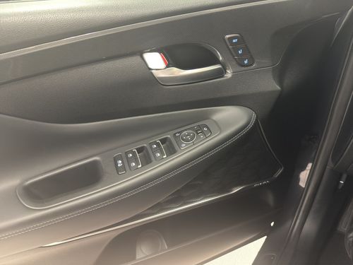 https://csb-strapi-files.fsn1.your-objectstorage.com/inventory-cars/images/e208bae72c3fc655a67707d05dca019e09ae3b71/13_500_3776.jpg
