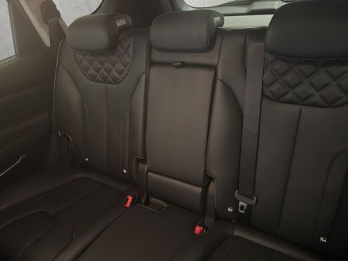 https://csb-strapi-files.fsn1.your-objectstorage.com/inventory-cars/images/e208bae72c3fc655a67707d05dca019e09ae3b71/15_500_9452.jpg