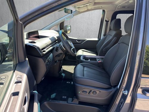 https://csb-strapi-files.fsn1.your-objectstorage.com/inventory-cars/images/e37357dc2e247d477f8629be3535ac2e3f28debf/10_500_2818.jpg