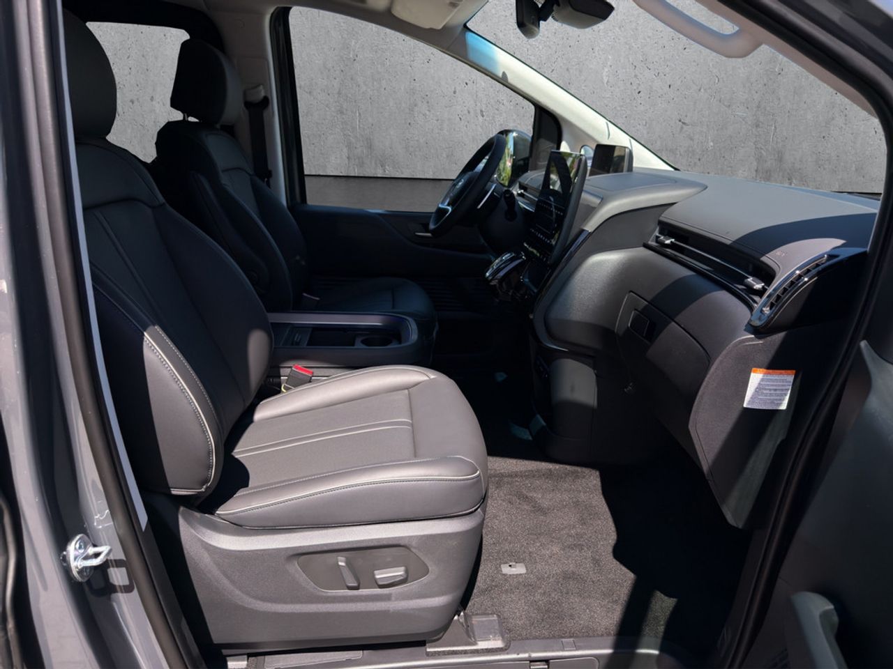 https://csb-strapi-files.fsn1.your-objectstorage.com/inventory-cars/images/e37357dc2e247d477f8629be3535ac2e3f28debf/19_1280_4724.jpg