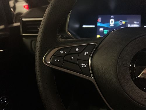 https://csb-strapi-files.fsn1.your-objectstorage.com/inventory-cars/images/e4dd046747d98d629f9929468ad819e4044908e4/12_500_6238.jpg